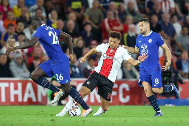 狗子28官网-蓝军迷失比赛越踢越难看 球迷开始怀念阿布时代